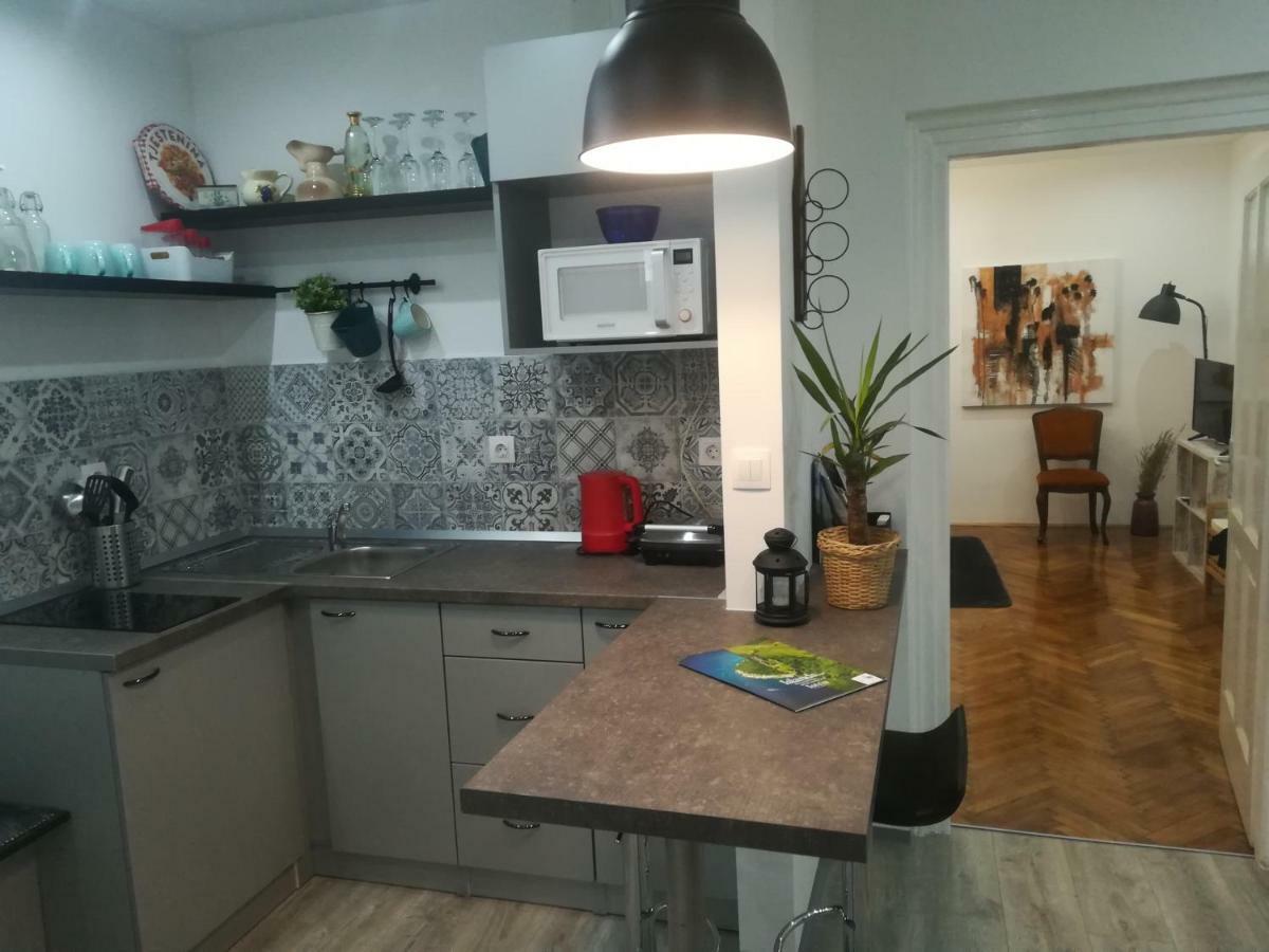 Apartment Deluxe Zoya Centar Pula