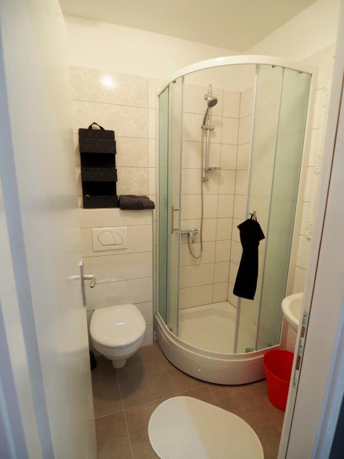 Deluxe Zoya Centar Pula